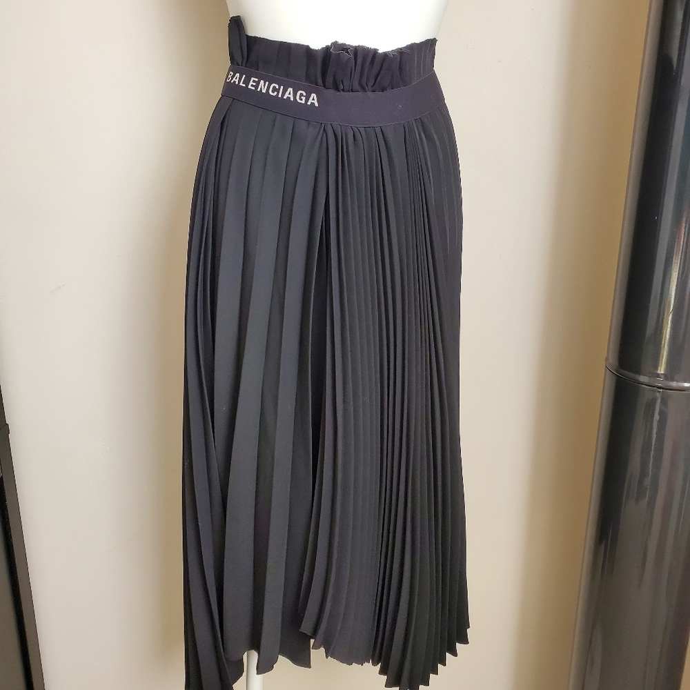 Balenciaga fancy plated skirt, black, seize 36 - Picture 4 of 10